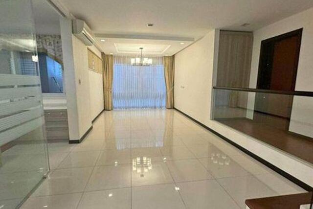 Merville, Paranaque, House For Rent in Bayanan - Image 1