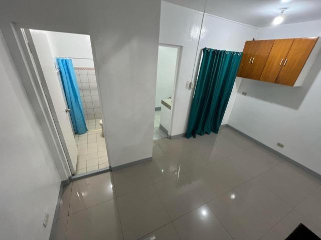Sun Valley, Paranaque, Townhouse For Rent in Manila - Image 1