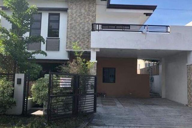 Merville, Paranaque, House For Rent in Bayanan - Image 1