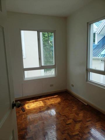 New Manila, Quezon, Townhouse For Rent in Pinyahan - Image 1