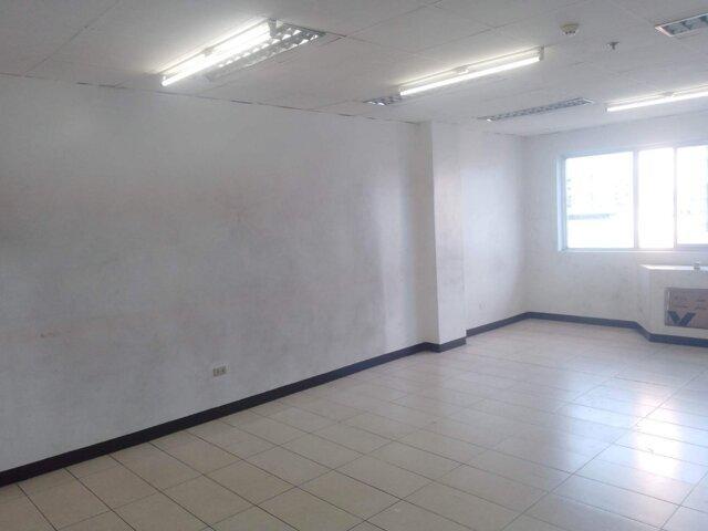 Matalahib, Quezon, Office For Rent in Malabon - Image 1