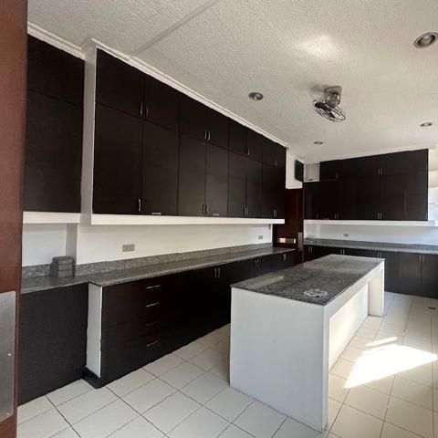 Dasmarinas, Makati, House For Rent in Bayanan - Image 1