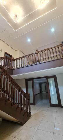 Urdaneta, Makati, House For Rent in Pinyahan - Image 1