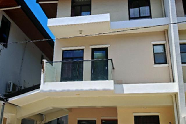 Moonwalk, Paranaque, House For Rent in Bacoor - Image 1