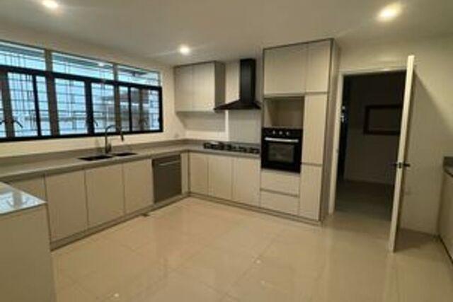 Urdaneta, Makati, House For Rent in Pinyahan - Image 1