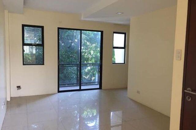 Kapitolyo, Pasig, Townhouse For Rent in West Rembo - Image 1