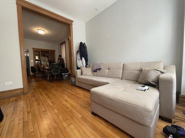 S Miller St Unit F, Chicago, Home For Rent in Chicago - Image 1