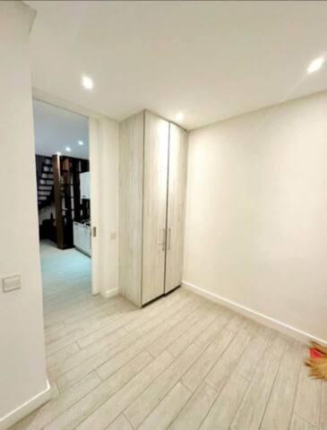 Bambang, Taguig, Townhouse For Rent in Taguig - Image 1