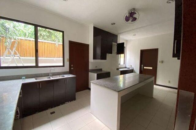 Dasmarinas, Makati, House For Rent in Pinyahan - Image 1