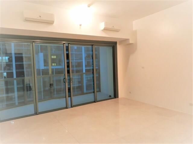 Fort Bonifacio, Taguig, Condo For Rent in Santamesa - Image 1