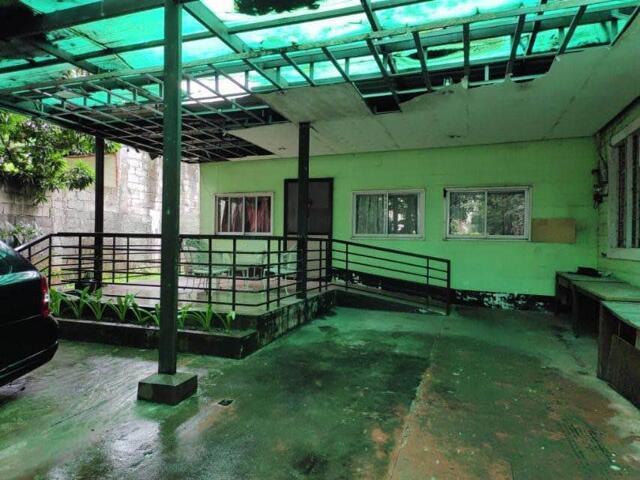 Quezon Avenue, Quezon, House For Rent in Pinyahan - Image 1