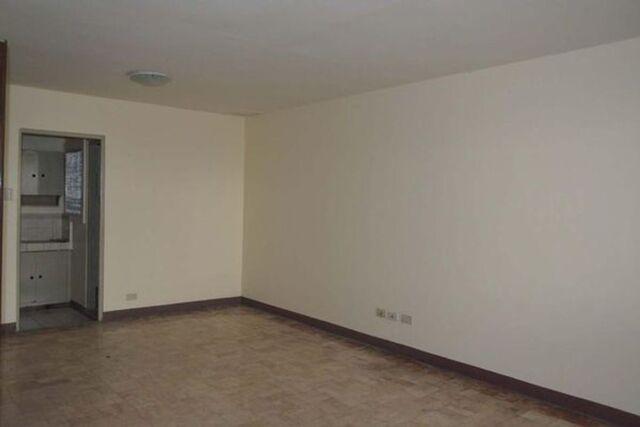 Malibay, Pasay, Townhouse For Rent in Pinyahan - Image 1