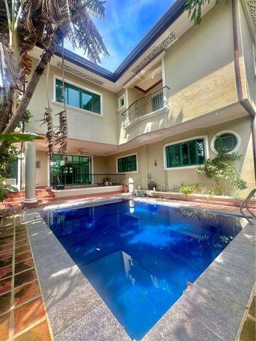 Magallanes, Makati, House For Rent in Pinyahan - Image 1