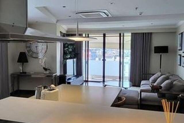 Poblacion, Makati, House For Rent in Taguig - Image 1