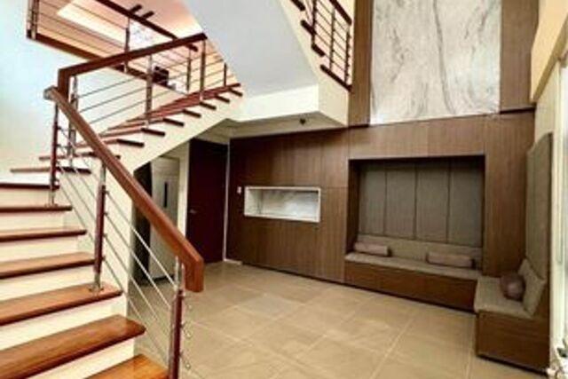 New Manila, Quezon, Townhouse For Rent in Pinyahan - Image 1