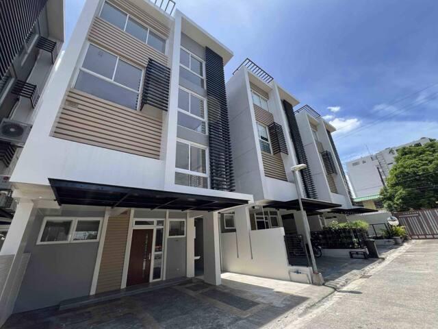 Damayang Lagi, Quezon, Townhouse For Rent in Taguig - Image 1