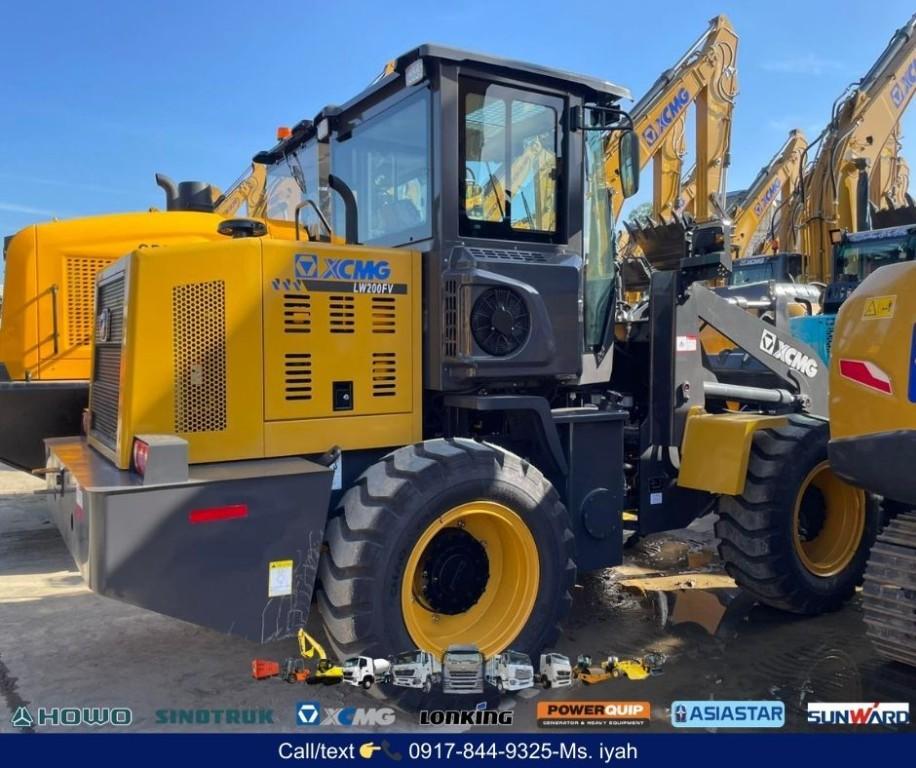 XCMG LW200FV WHEEL LOADER 1.2m³ Bucket size in Manila - Image 2