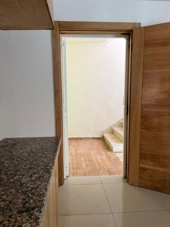 APARTAMENTO EN VENTA CON AMPLIO PATIO en la República Dominicana - Imagen 6
