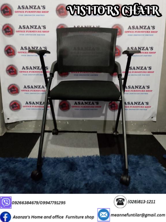 FOLDING CHAIR WITH ARMREST in Valenzuela - Image 2
