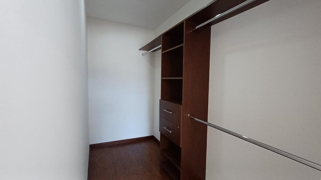 Se vende apartamento en Ulloa Heredia 26-466. en Mora - Imagen 7
