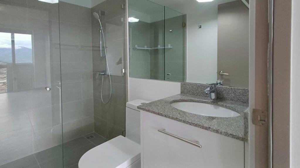 Se vende apartamento en IFreses Curridabat 26-337 en Mora - Imagen 5