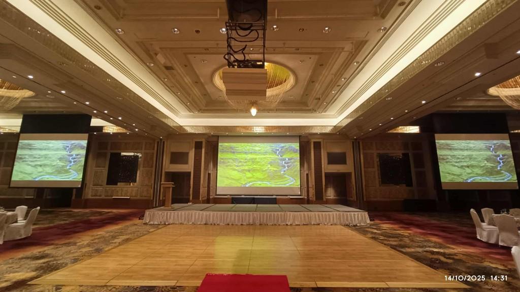 Epson Projector for Rental Events in Tatalon - Image 7