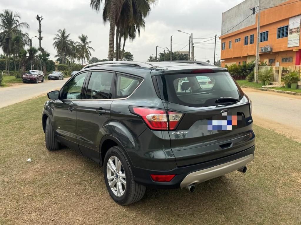 Ford Escape en vente à Abidjan - Photo 4