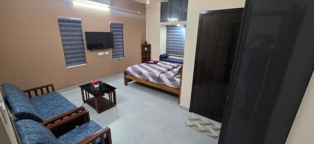Crystal Homestays in Palayam - Image 3