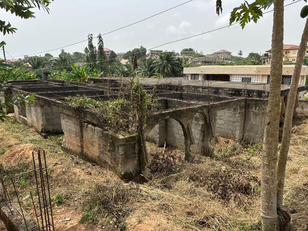 Uncompleted Building in Ghana - Image 6