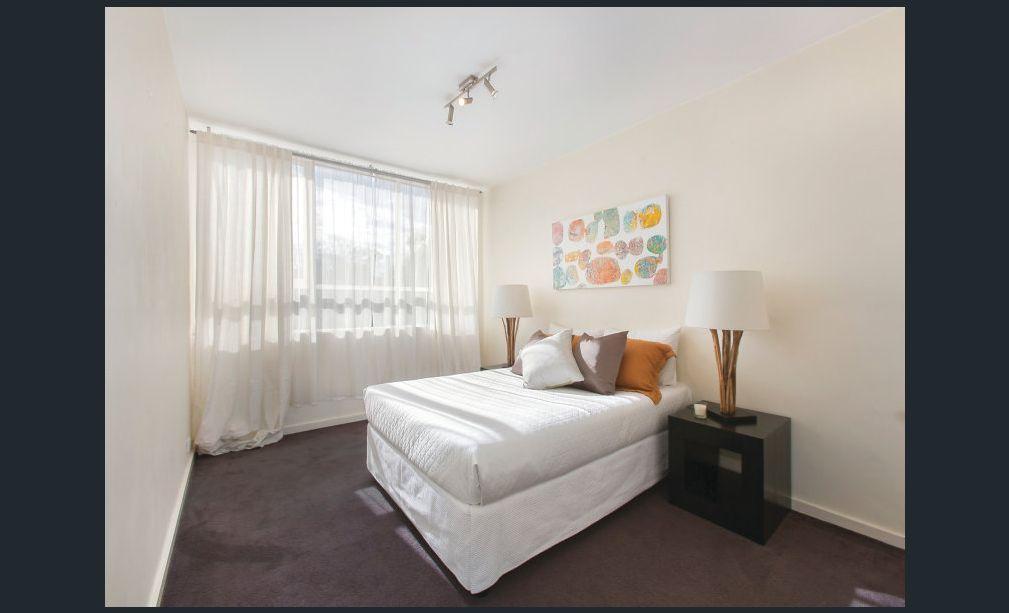 Fully Furnished Studio for Rent – SGD 800 in Pioneer - Image 4