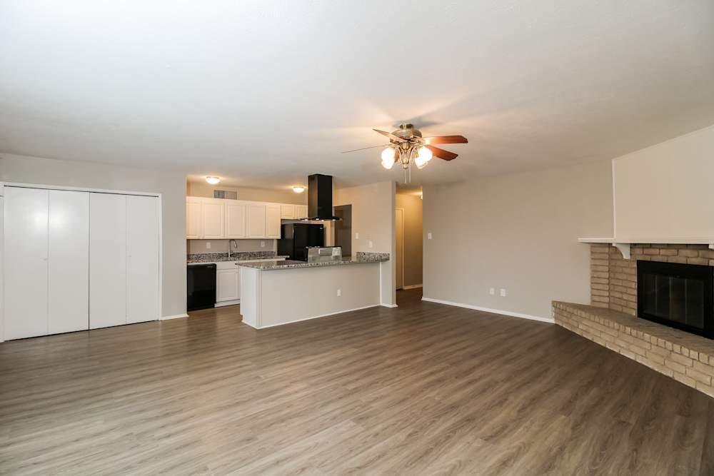 BEAUTIFUL SINGLE FAMILY HOME For RENT In The Colony, TX in United States - Image 2