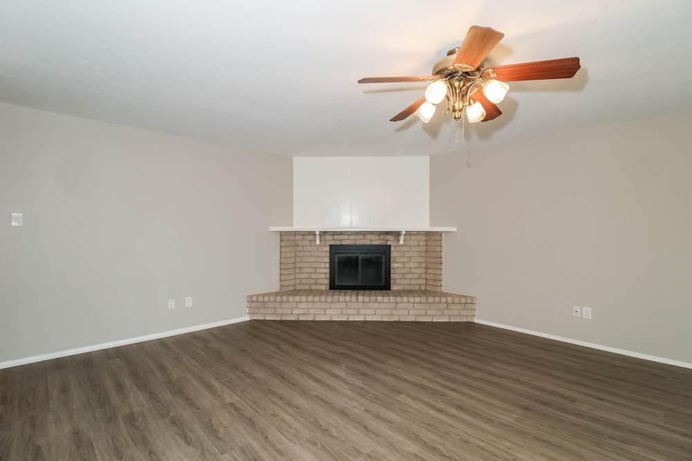 BEAUTIFUL SINGLE FAMILY HOME For RENT In The Colony, TX in United States - Image 4