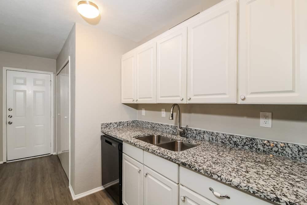 BEAUTIFUL SINGLE FAMILY HOME For RENT In The Colony, TX in United States - Image 5