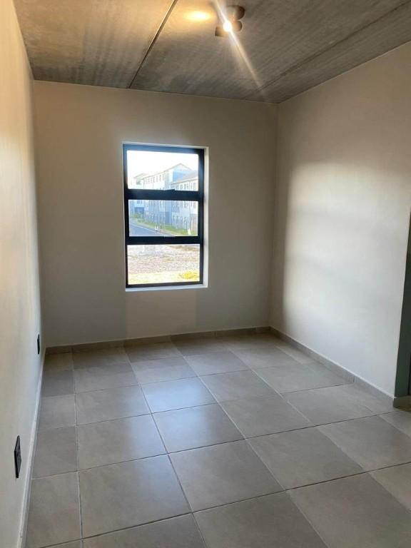 One Bedroom Apartment To Rent In Belhar in Mitchells Plain - Image 7