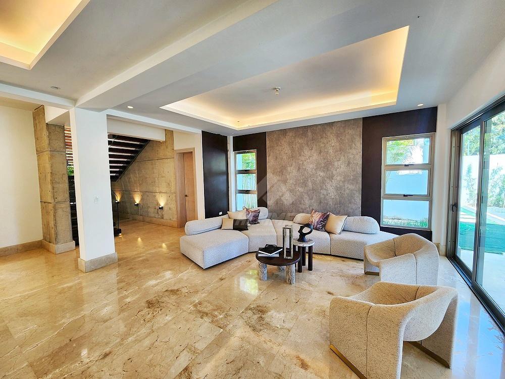 CASA CON PISCINA Y PATIO PROYECTO CERRADO LAS CARMELITAS STGO. en Licey al Medio - Imagen 5