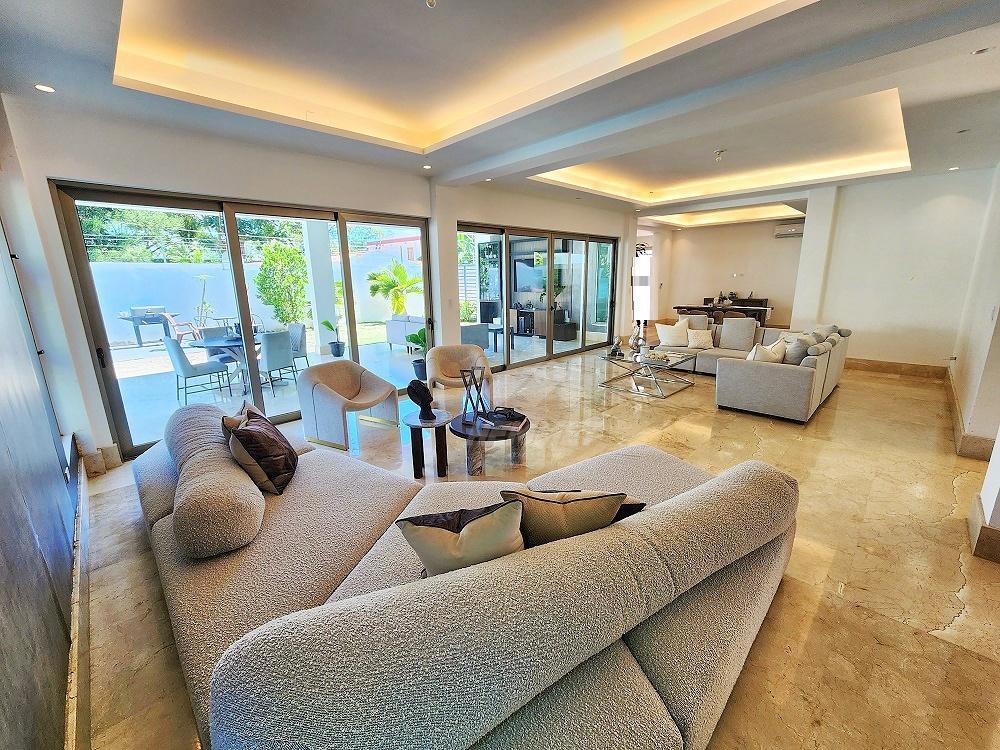 CASA CON PISCINA Y PATIO PROYECTO CERRADO LAS CARMELITAS STGO. en Licey al Medio - Imagen 6
