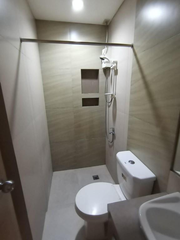 Studio type Semi furnished condo in Cubao, Quezon City in Lower Bicutan - Image 2