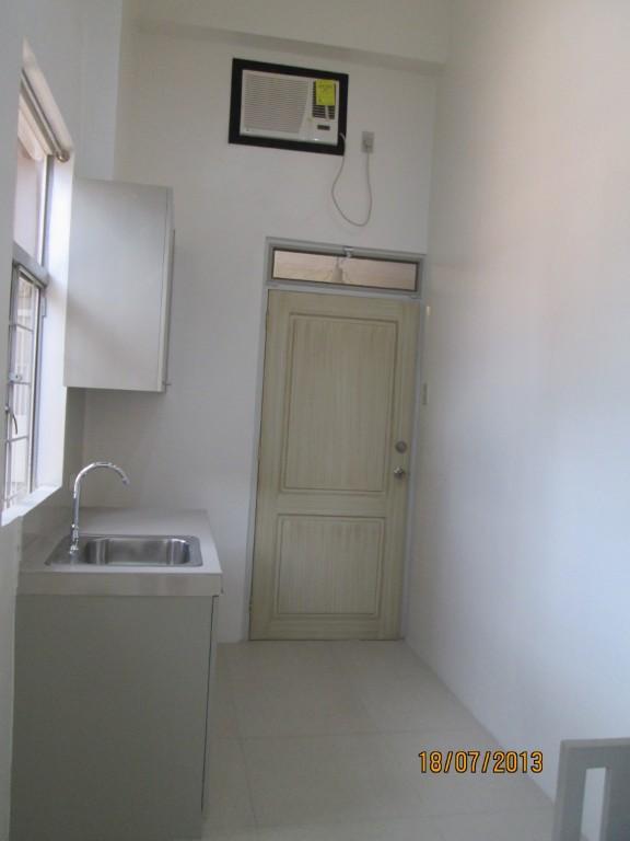 2 BR Loft Style semi-furnished Condo unit in Cubao E. Rod Sr Ave in Pansol - Image 5
