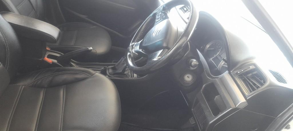 Pre-owned 2018 Suzuki Ciaz 1.5 Engine Capacity Sedan with Manuel in Germiston - Image 6