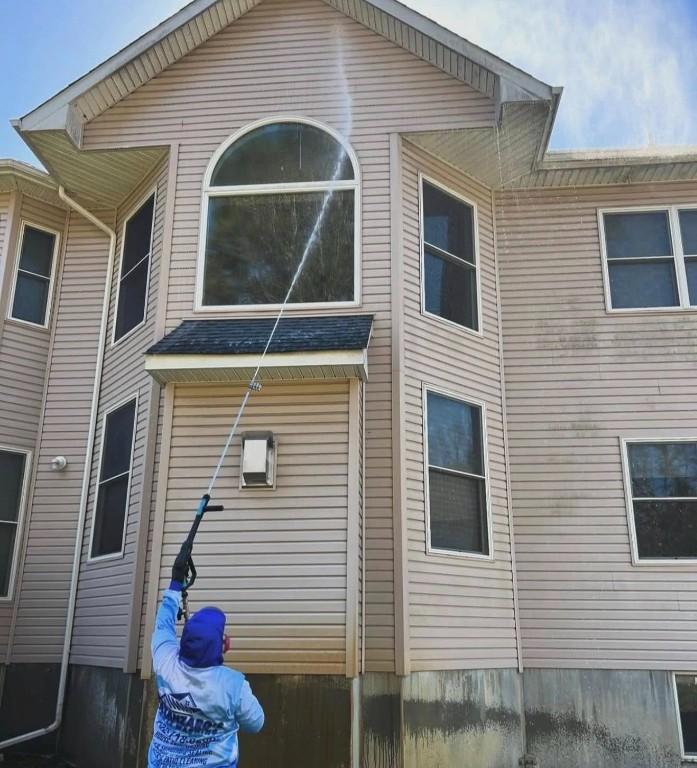 Catanzaro’s Power Washing in Columbus - Image 2