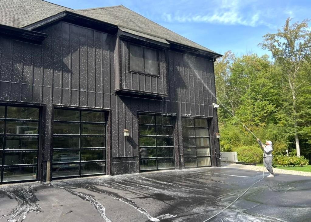 Catanzaro’s Power Washing in Columbus - Image 3