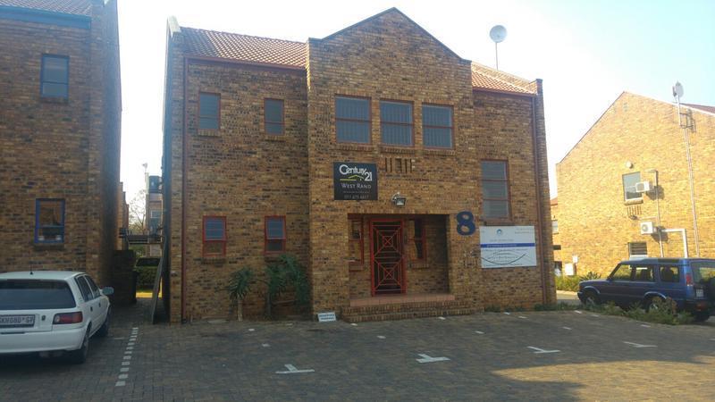 Office 1646-ref-165 for Rent in Weltevreden Park, Roodepoort in Randburg - Image 1