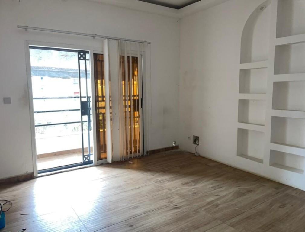 Location Appart de 4 Pièces à la Riviera Bonoumin Rond-point ADO en Côte d’Ivoire - Photo 2