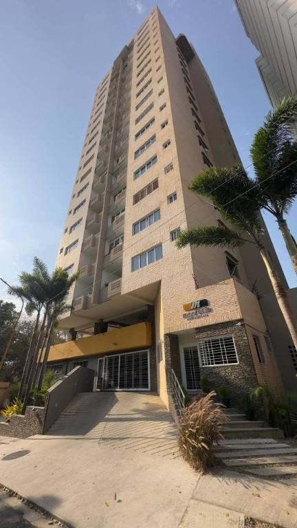 MODERNO apartamento en las chimeneas Resd Monreale en Guacara - Imagen 10