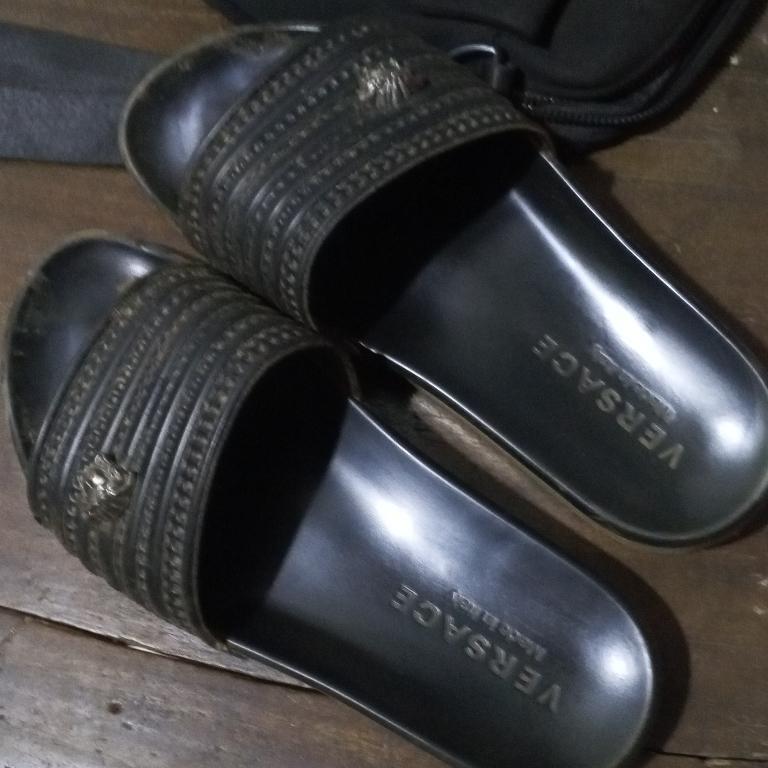 Chaussures versace en Côte d’Ivoire - Photo 1