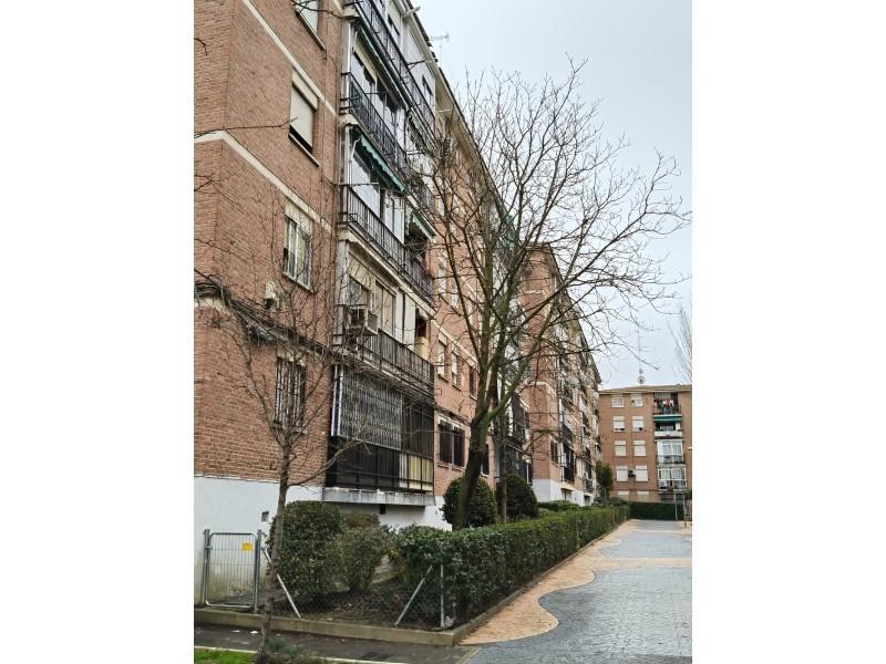 EXCELENTE OPORTUNIDAD EN MÓSTOLES en Arroyomolinos - Imagen 1