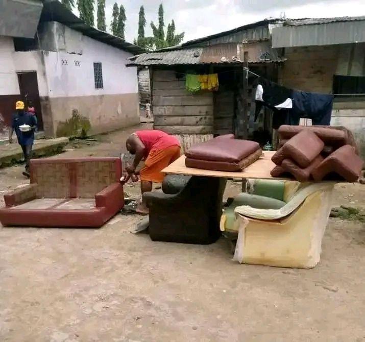 LAVAGE - NETTOYAGE ENTRETIEN ET RÉNOVATION DES MATIÈRES EN CUIR à Douala - Photo 5