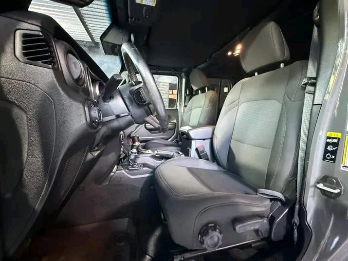 JEEP RUBICON UNLIMITE WILLY 2020 en Paraguay - Imagen 3