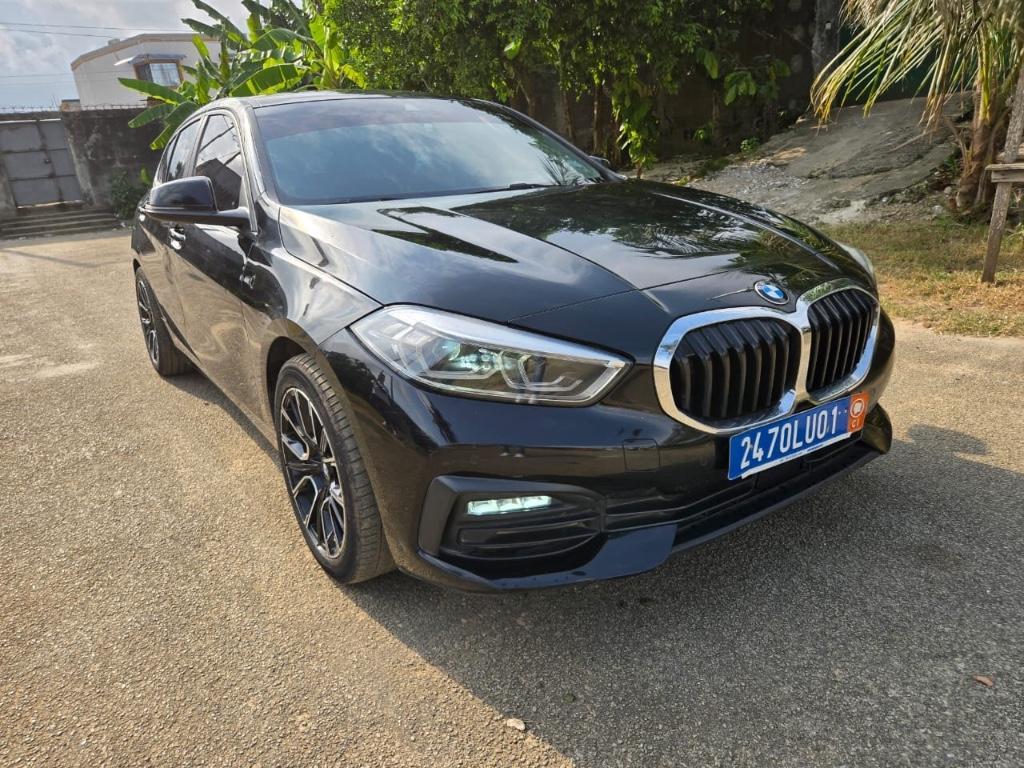 2019. BMW XDRIVE SÉRIE 1 à Abidjan - Photo 10
