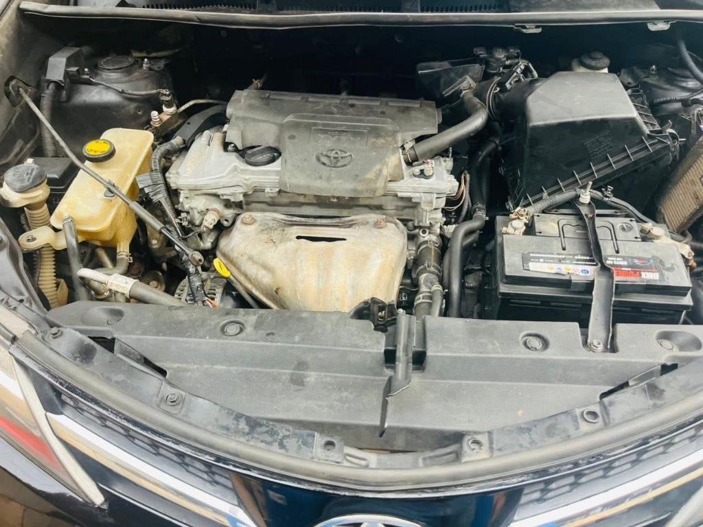 2016. TOYOTA RAV4 AWD XLE à Abidjan - Photo 7